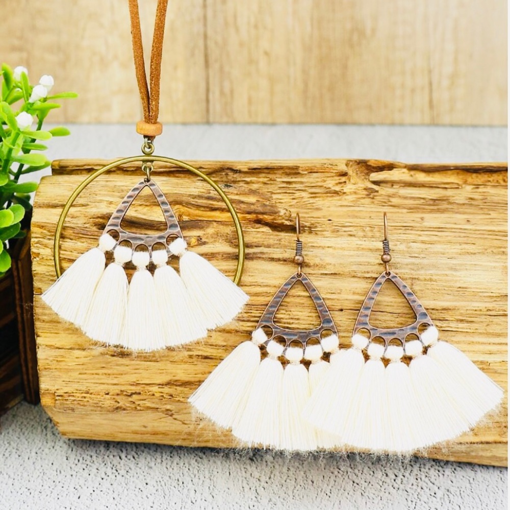 Search here for Valentine’s Gifts ! Love is in the Air 🥰😍🥰😍🥰 - Picture 5 of 16
